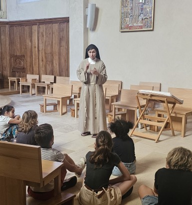 Rencontre des Clarisses à Poligny pour les CM2