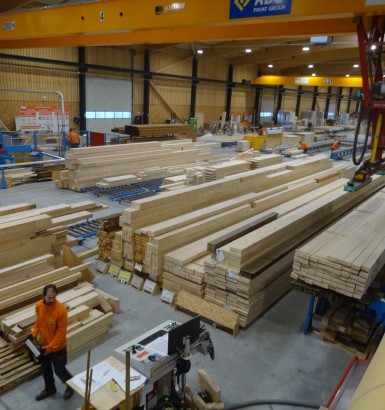 La classe de 3e Prépa-métiers visite les entreprises Charm'abris et Charm'ossature