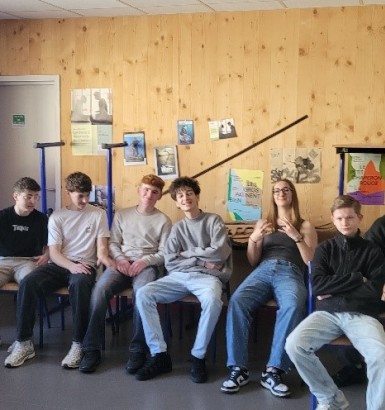 La classe de 2de Bac Pro MAMA rencontre une comédienne