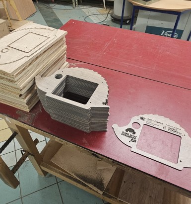 Fabrication de hérissons pour France Nature Environnement